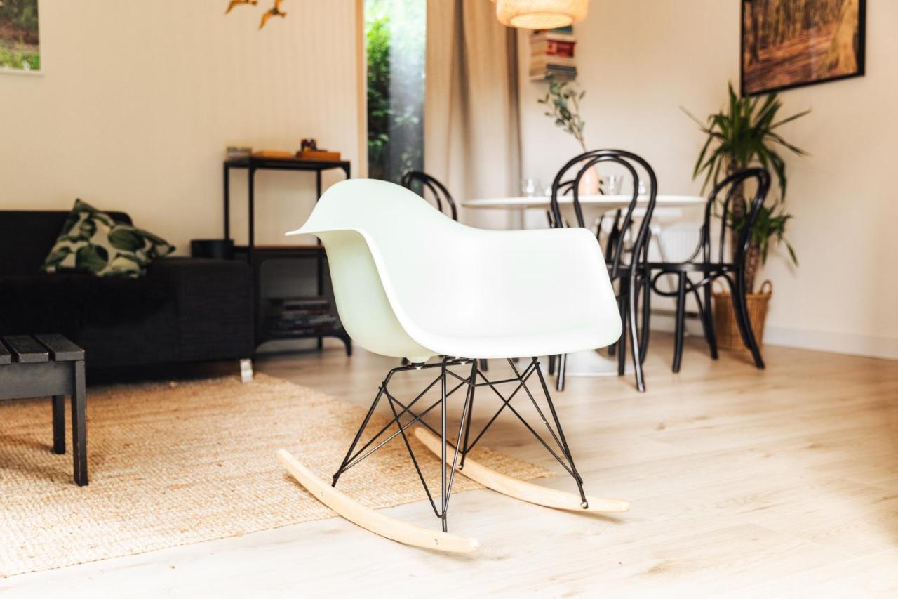 Black Cabin, Uniek Nieuw Verblijf Midden Op De Veluwe Koudhoorn Extérieur photo